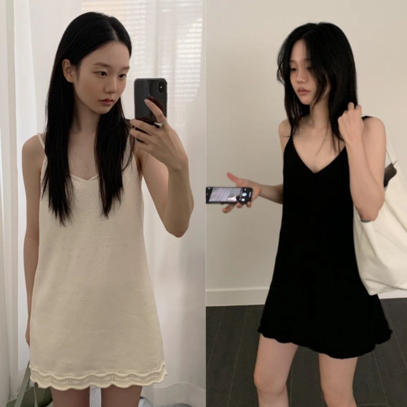 Now available: Korean designer Baby Jiang's same style hollow lace V-neck knitted dress, Korean-style women's camisole mini dress Now available: Korean designer Baby Jiang's same style hollow lace V-neck knitted dress, Korean-style women's camisole mini dress