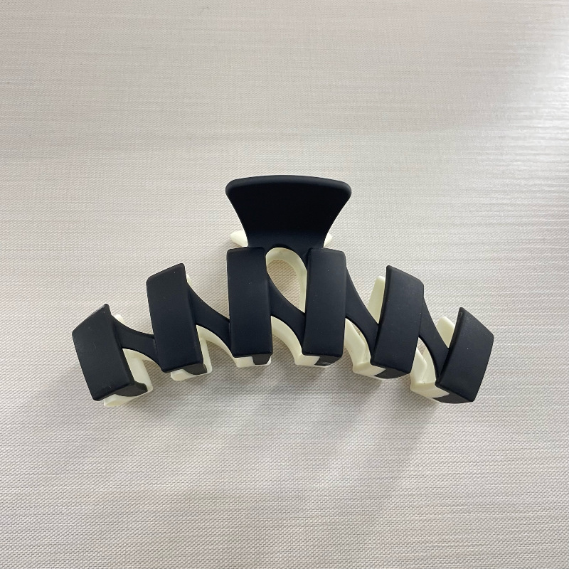 Oufeile superficie de dos colores AB textura esmerilada agarre cuchara trasera femenina alta Cola de Caballo tiburón clip accesorios para el cabello horquilla al por mayor