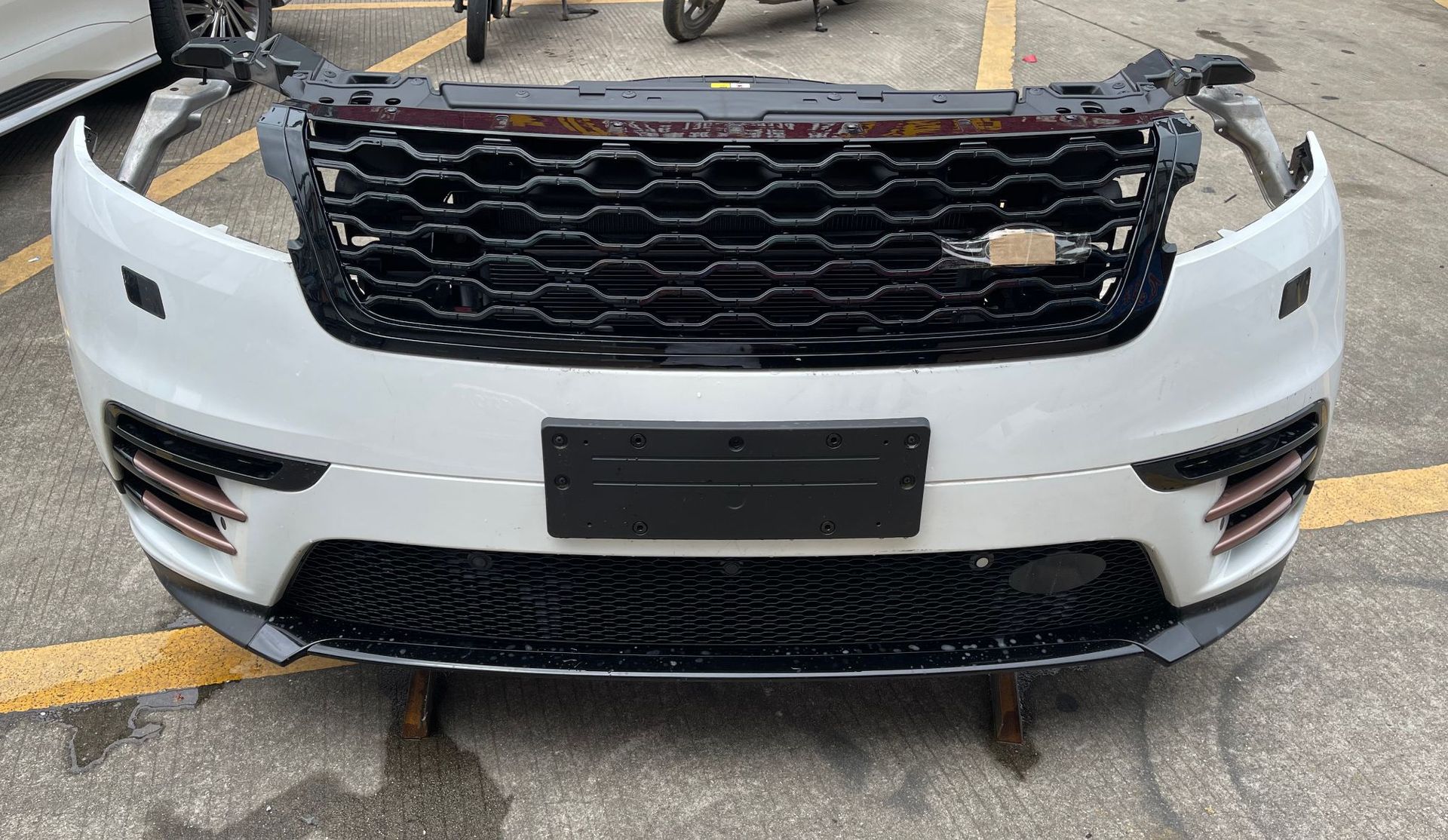 Suitable for Land Rover Velar L560 Front Grille, Front Bumper, Front Nose, Front End Radiator Set