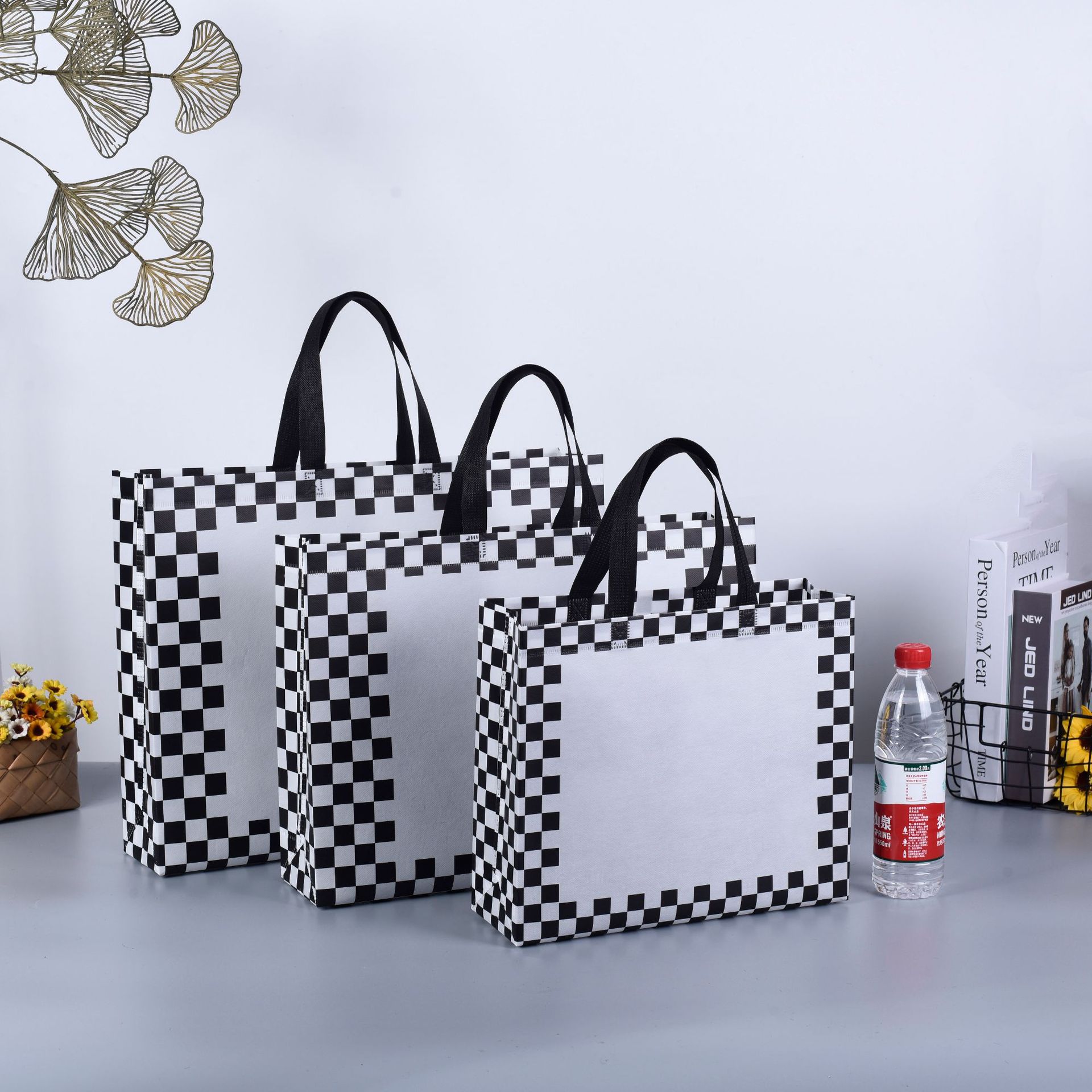 Tienda de ropa para mujeres a medida, centro comercial, tienda de ropa, bolsa de mano de compras, prensa en caliente, publicidad, bolsa no tejida laminada, personalización