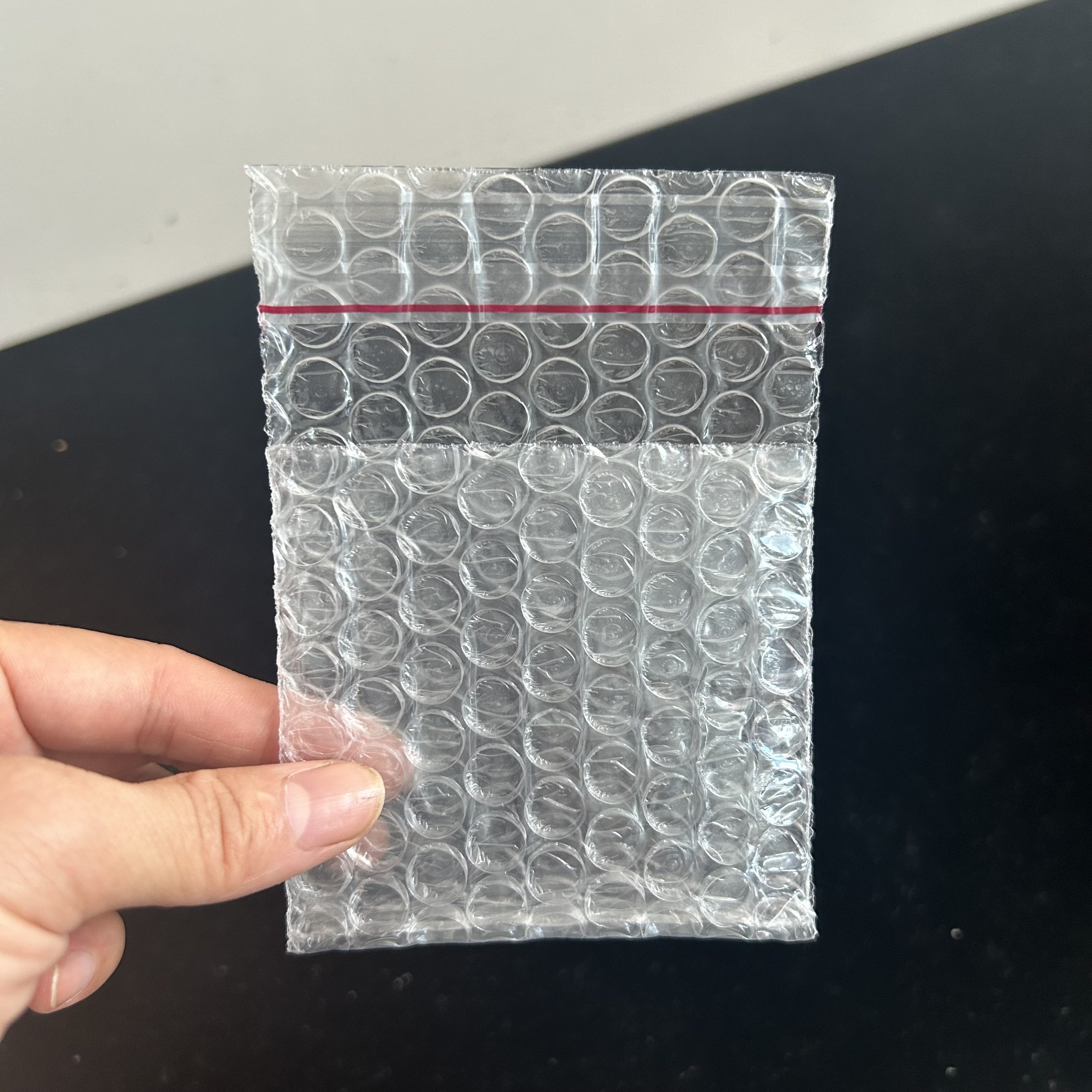 68尺寸透明汽泡袋气泡袋防震加厚7自小7封口双层33368粘