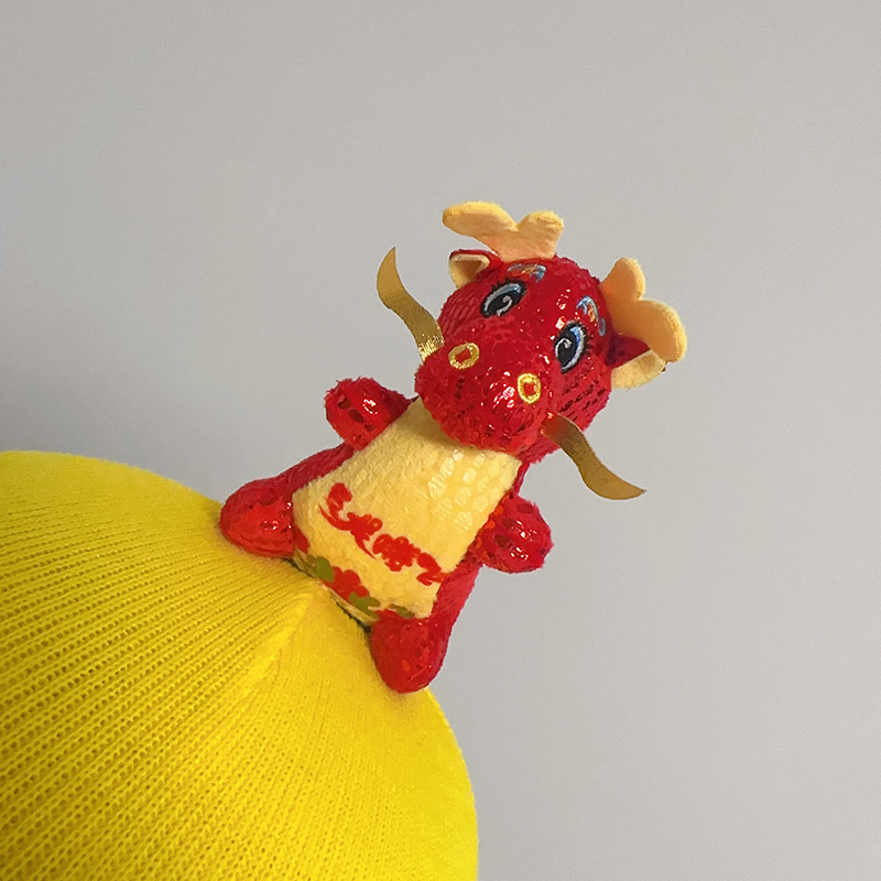 Cubierta de casco de esquí de dibujos animados lindo personalidad cálida placa única cubierta de casco de doble placa bicicleta muñeca cubierta decorativa a prueba de viento