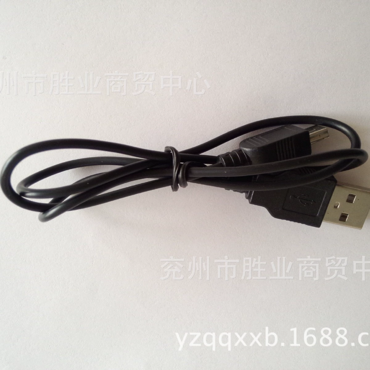 Оптовый V3 V8 миллиарда бренд plug-in динамик USB кабель питания карточка динамик питание 5V вход