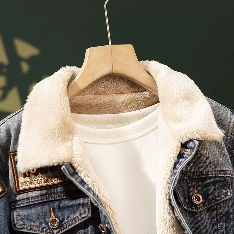 Men's fleece-lined denim jacket, 2026 autumn/winter new collection, washed vintage style, trendy brand, with label, versatile outerwear