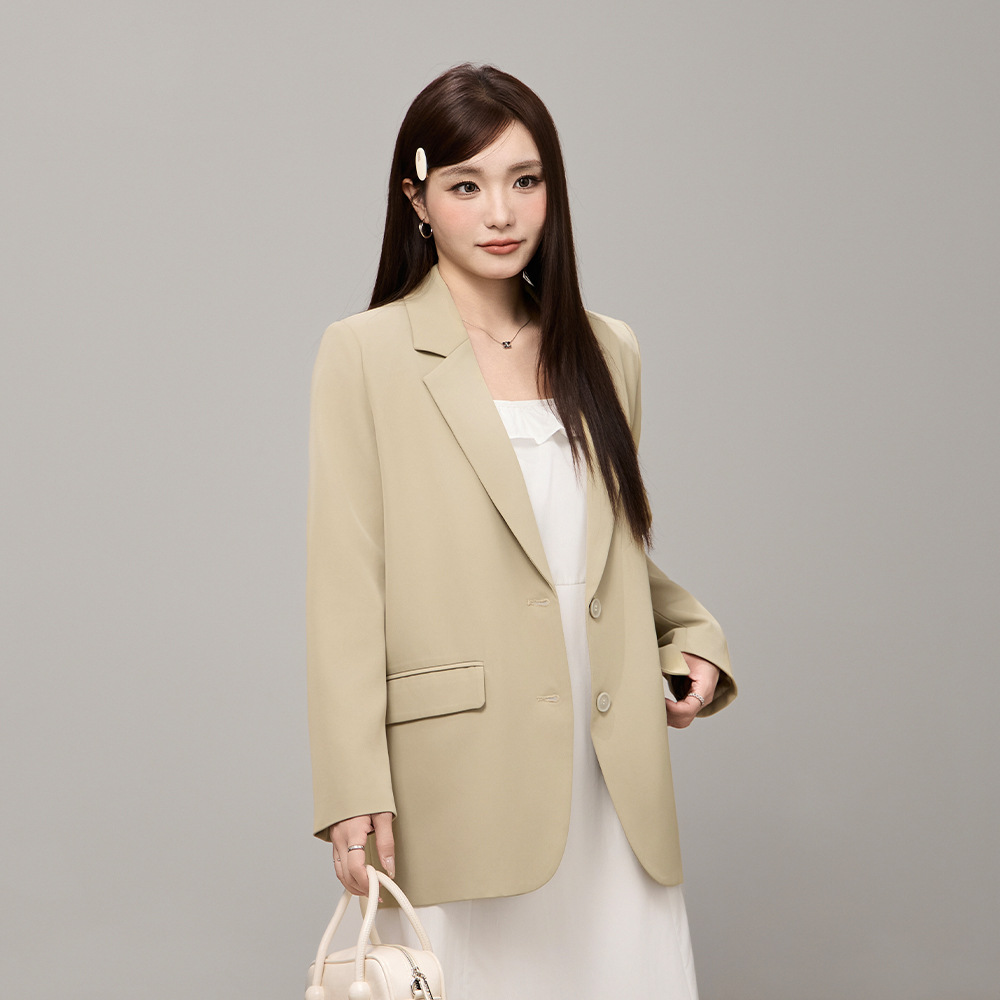 ng2510292 Blazer da donna ampio per la primavera, taglie forti, nuovo stile, giacca snellente per donne curvy 66081_voghion.com