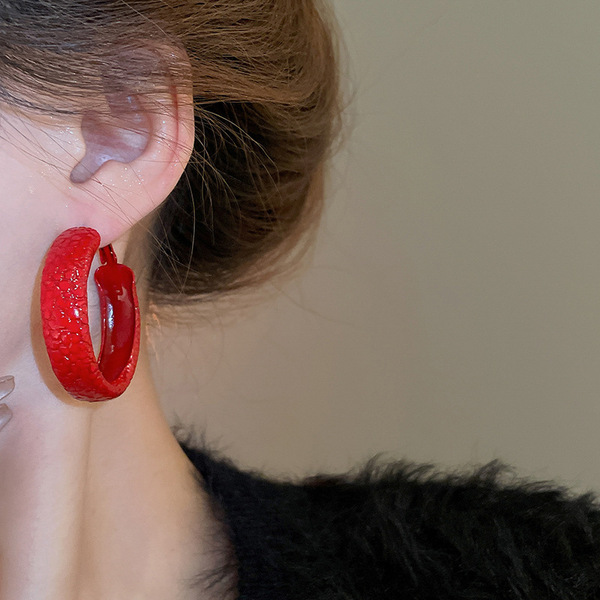 Red geometric fashionable retro earrings