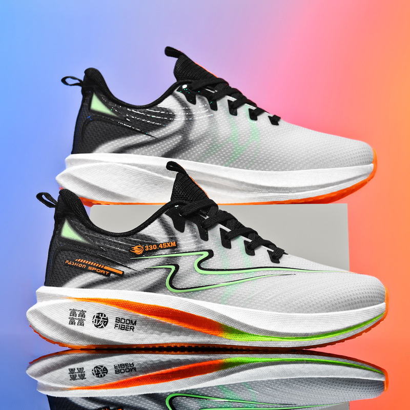 Un nuevo tipo de zapatos de hombre de tamaño grande, zapatos de entrenamiento de carbono, zapatos de entrenamiento de ventilación ultraligeros para hombres.