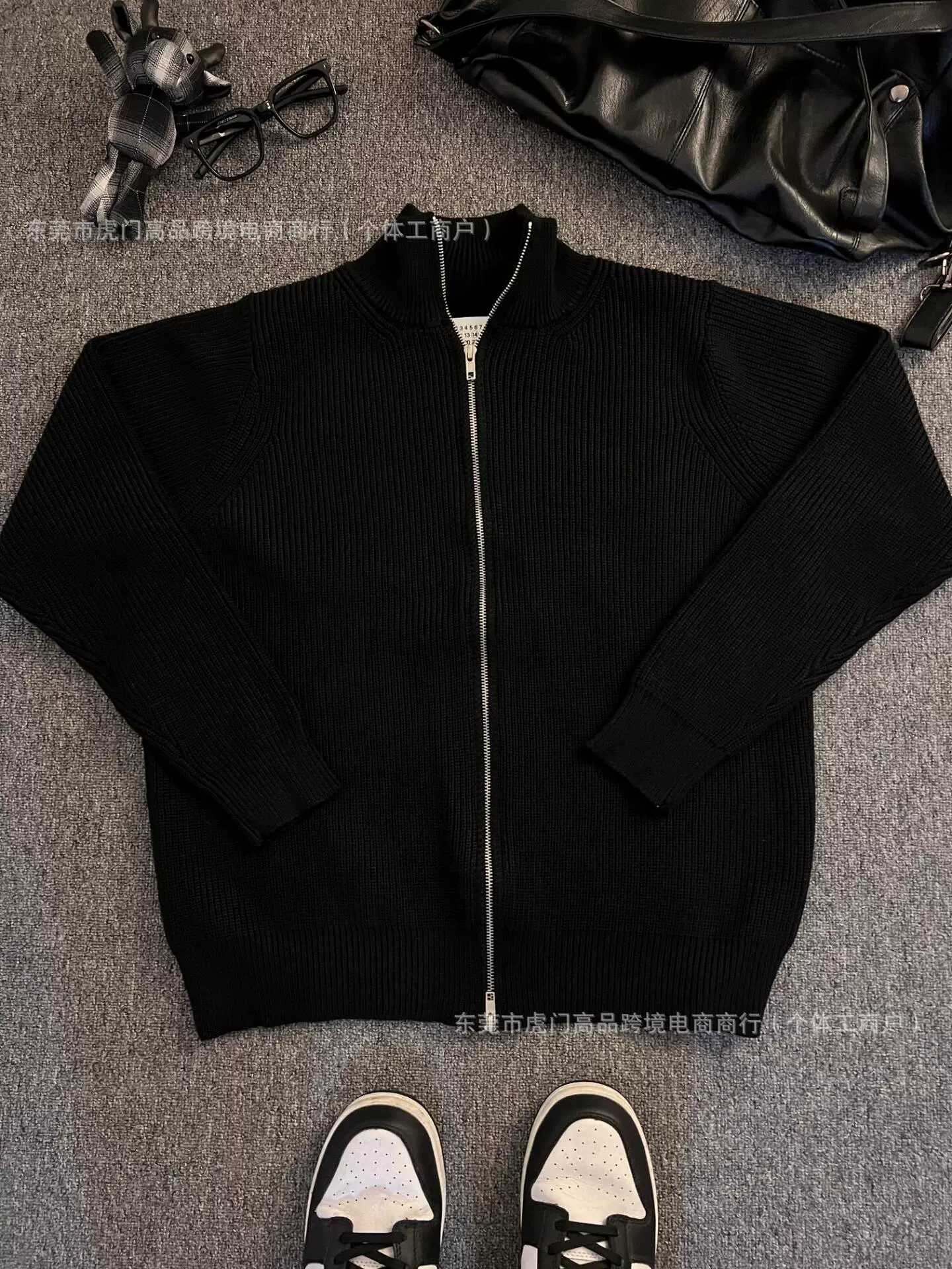 Пуховый кардиган с высоким воротником в стиле Margiela с молнией и теплый жакет MM6