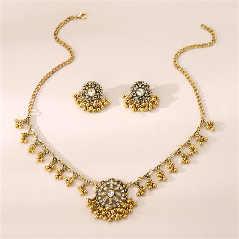 Designer Ethnic Jewelry Set With Red Gemstones For Women_voghion.com