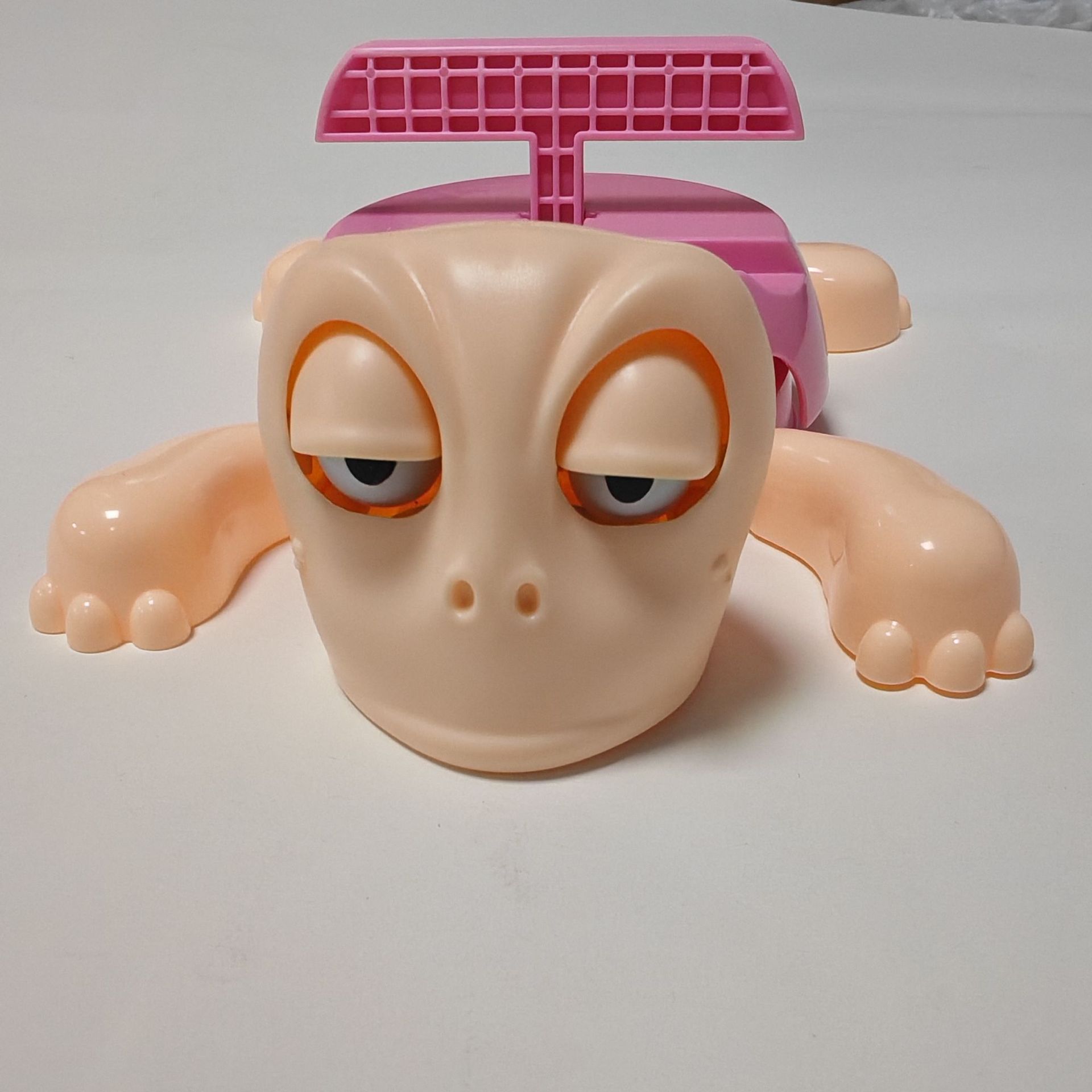 Un pequeño libro rojo explosivo, cojín de taza de agua de tortuga, lindo juguete extraño, juguetes de descompresión, adornos de juguetes de descompresión.