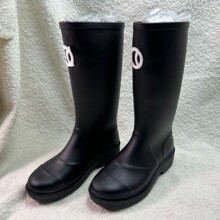 秋冬小香风靴子女中高筒防滑外穿雨靴不过膝女靴中古黑色马丁靴