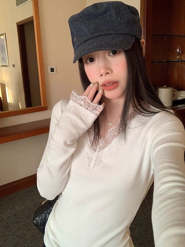 【原版做法，螺纹德绒230克】蕾丝拼接长袖秋冬V领纯欲内搭打底衫|undefined