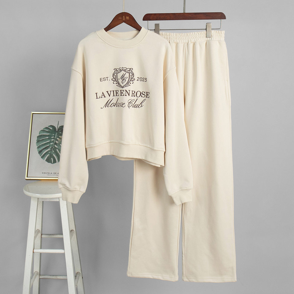 Bộ đôi áo nỉ thêu và quần dài nữ phong cách casual — Màu trắng nhạt, Màu xanh hải quân, màu xám, nâu sẫm chi tiết 6