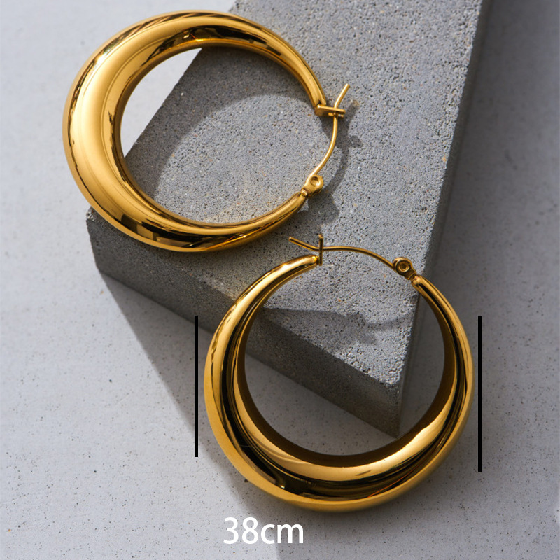 Women's Gender PVD Coated Real Gold Plated Solid Color Titanium Steel Simple Style Waterproof Non Tarnish Ear Studs