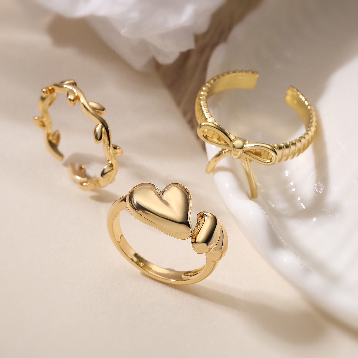 澳古 歐美跨境簡約個性銅鍍18K金愛心幾何開口戒指女小眾百搭指環
