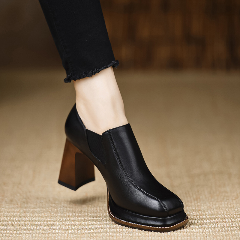 Vintage Thick Bottom Platform High Heels Women's Thick Heel 2025 Spring New Style Women's Not Tired Feet Deep-mouth Square Toe Single-layer Shoes