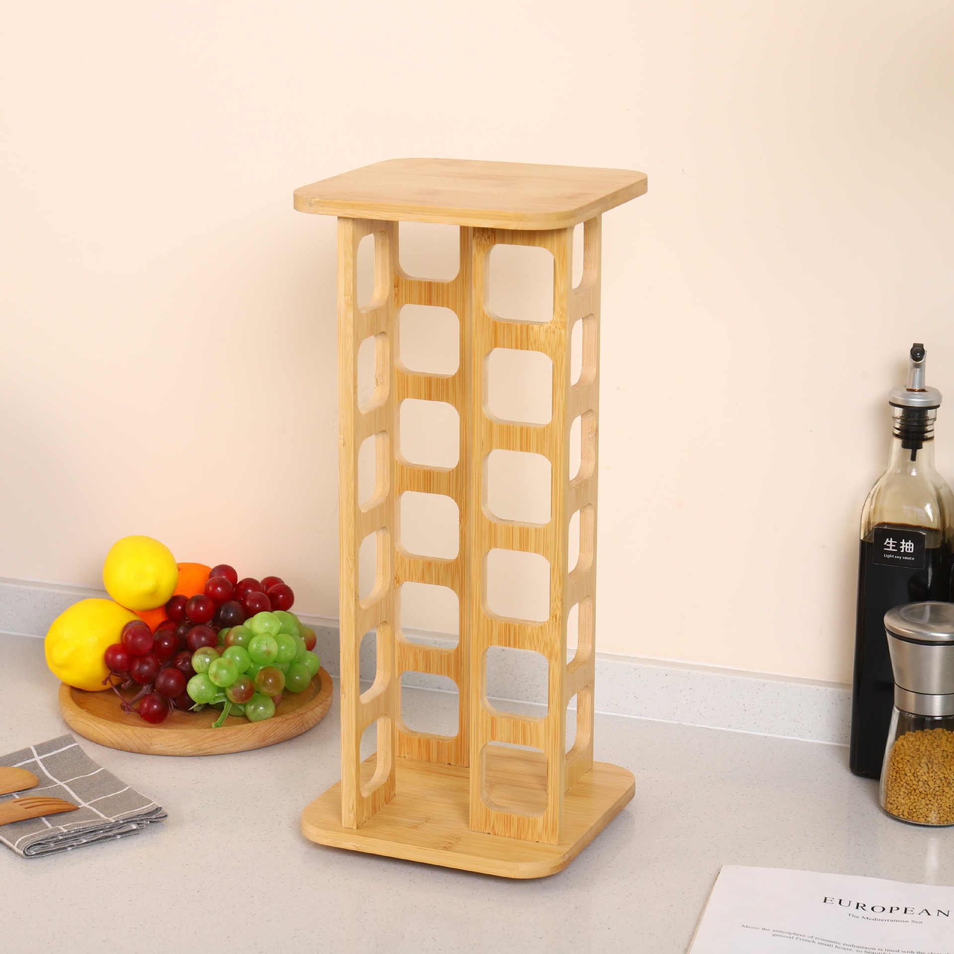 Rack de condimento de madera cuadrada para cocina doméstica condimento giratorio condimento de botella de condimento de gran capacidad multi-especificación