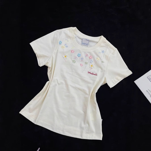2025 summer new slim fit slim embroidered three-dimensional flower round neck short-sleeved top