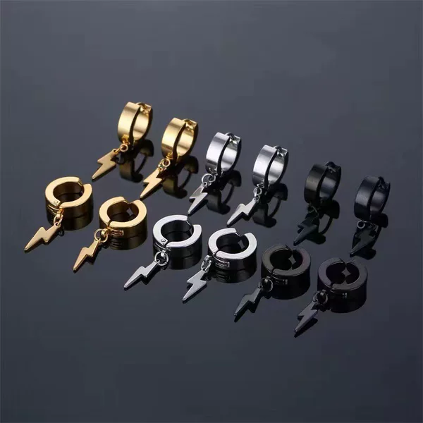 Small Wholesale Titanium Steel Earrings Creative Lightning Pendant Accessories Hip-hop Style Earrings Without Piercing Ear Clips Ready for Immediate Delivery