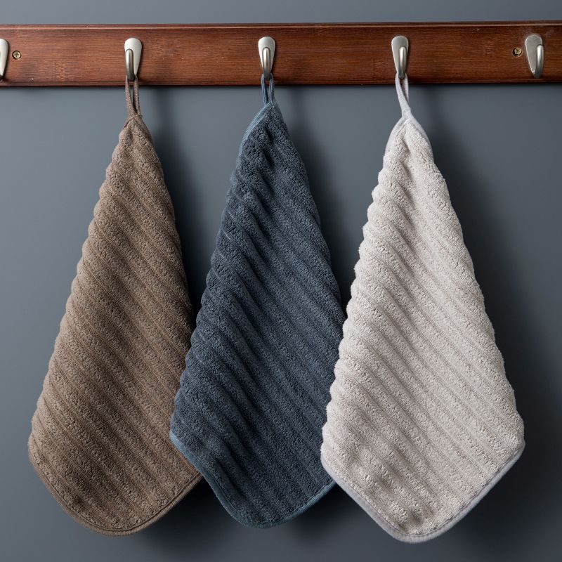 Toallas pequeñas toallas suaves cuadradas colgantes absorción de agua secado rápido para niños y mujeres lindos toallas domésticas para inodoro