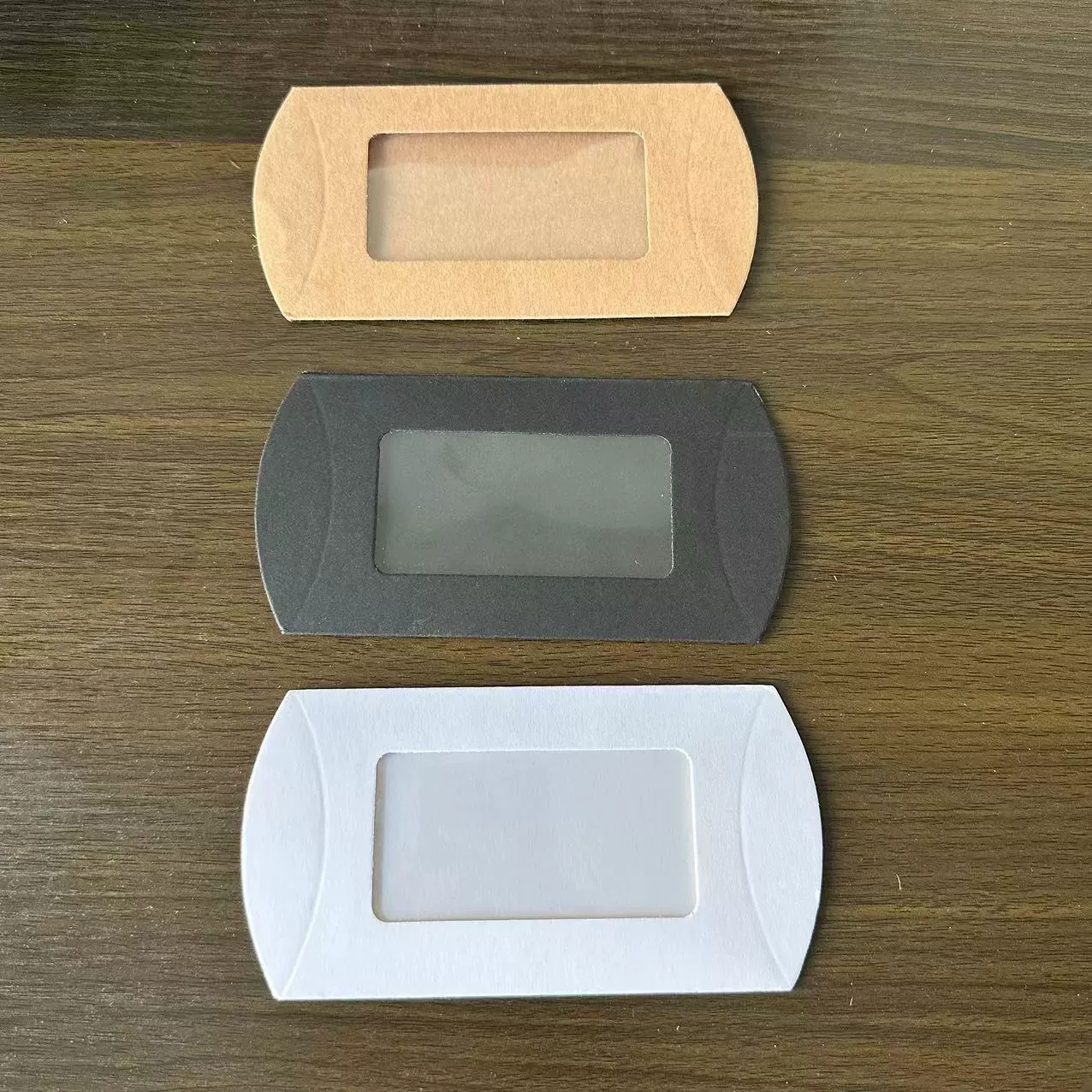 Трансграничная креативная бумажная коробка подарочная коробка крафт-бумага открытая оконная подушка коробка подарочная коробка конфеты коробка оптовая продажа