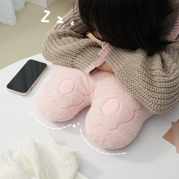 Three dimensional comfortable soft pillow