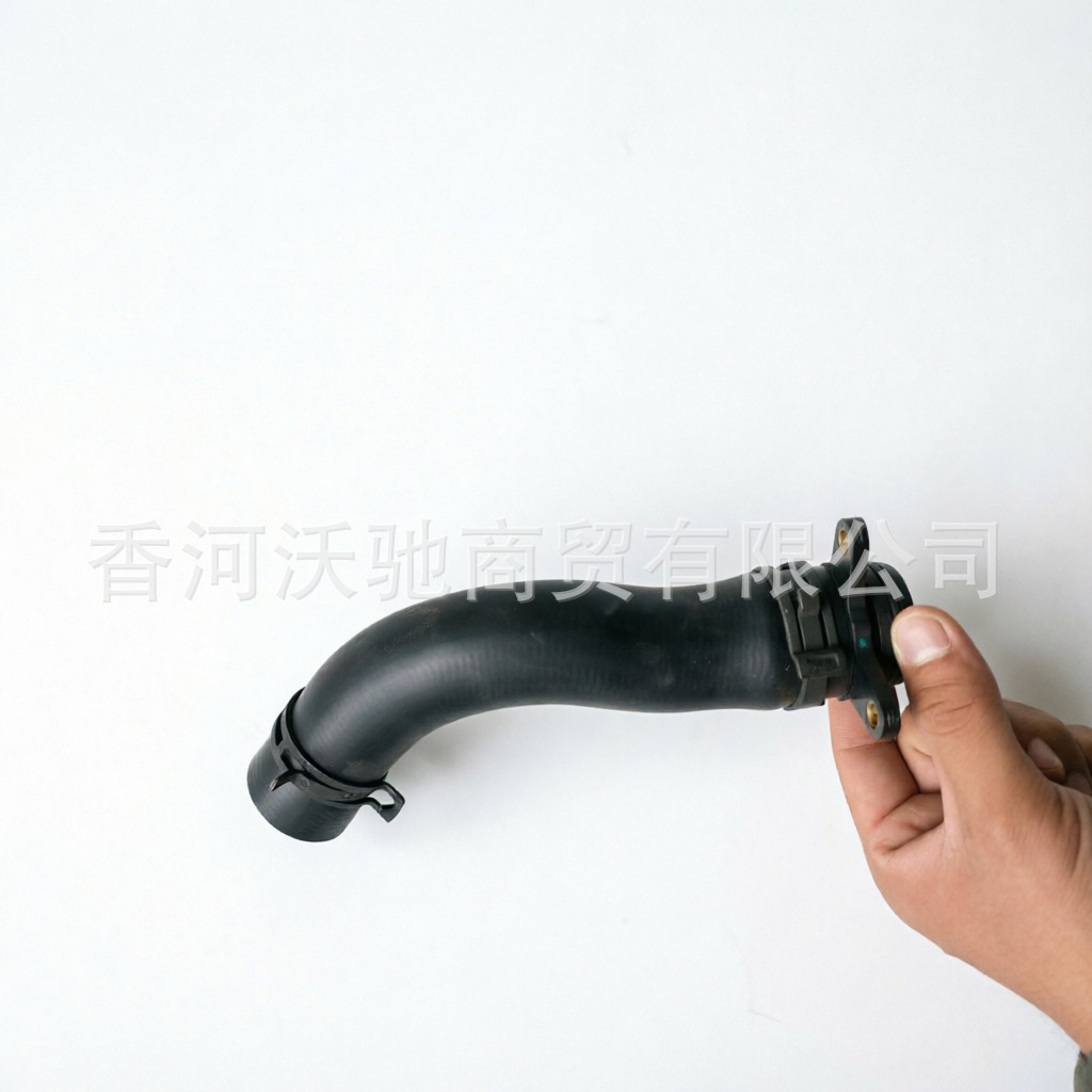 LR083328/LR077712/J9C1664 is suitable for Land Rover and Jaguar thermostat water pipes and cooling water pipes