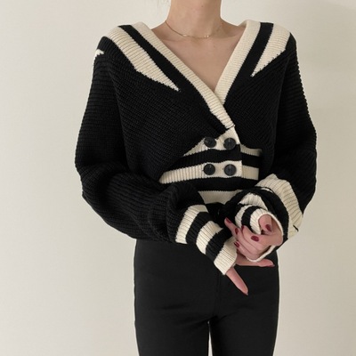 2022 Autumn and winter Korean Edition V-neck Hit color Double-breasted Waist knitting have cash less than that is registered in the accounts Cardigan Long sleeve sweater coat