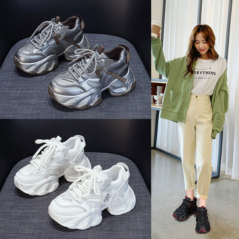 Чистые красные ботинки папы весной и летом 2025 года новые кексы с толстой подошвой увеличены