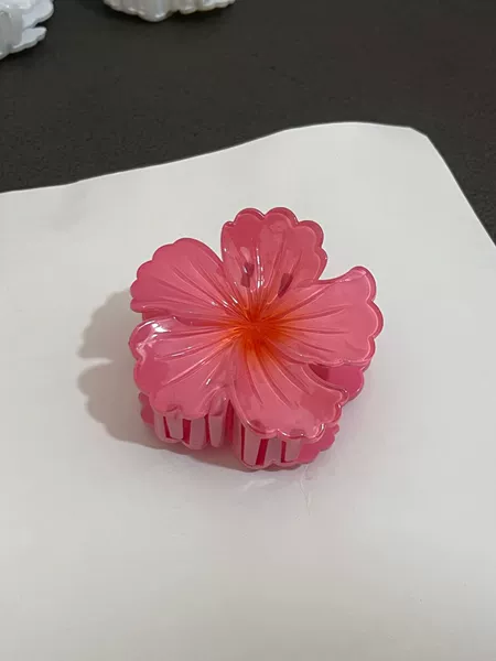 Peach crab pin, 8cm