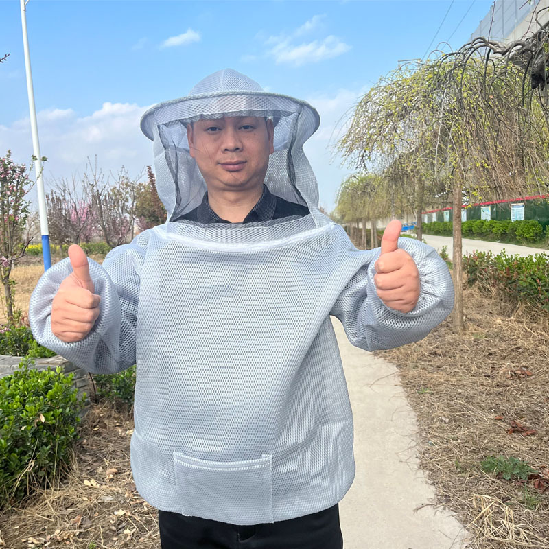 Breathable Beekeeping Anti-Sting Thickened Half-Body Bee Suit with Bee Hat and Mesh Full Protective Clothing