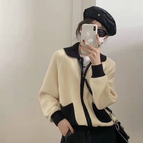 A new Japanese school-style, stylish and youthful knitted cardigan with a three-dimensional beaded floral sweater coat for women in the autumn of 2022 pic 18