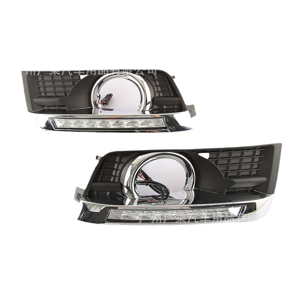 Adecuado para Cadillac SRX luz diurna galvanoplastia tipo L con dirección diurna Luz de marcha coche especial Luz de niebla
