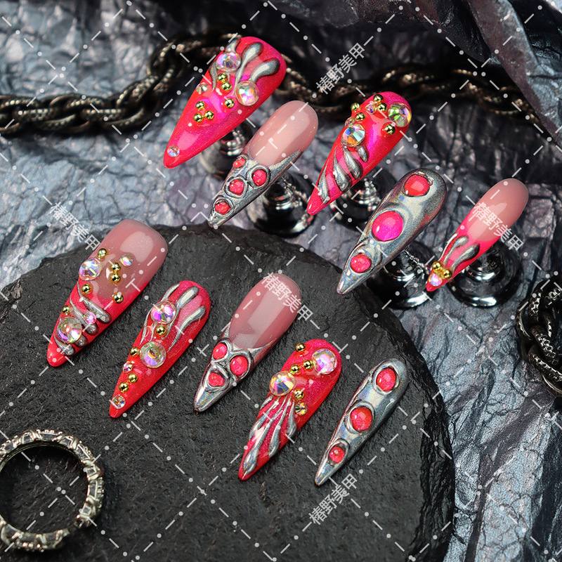 Cyberpunk Dragon Fruit Cat Eye Nail Art with Laser Silver Diamond Decoration, Sweet and Cool Style, Brightening Nail Stickers