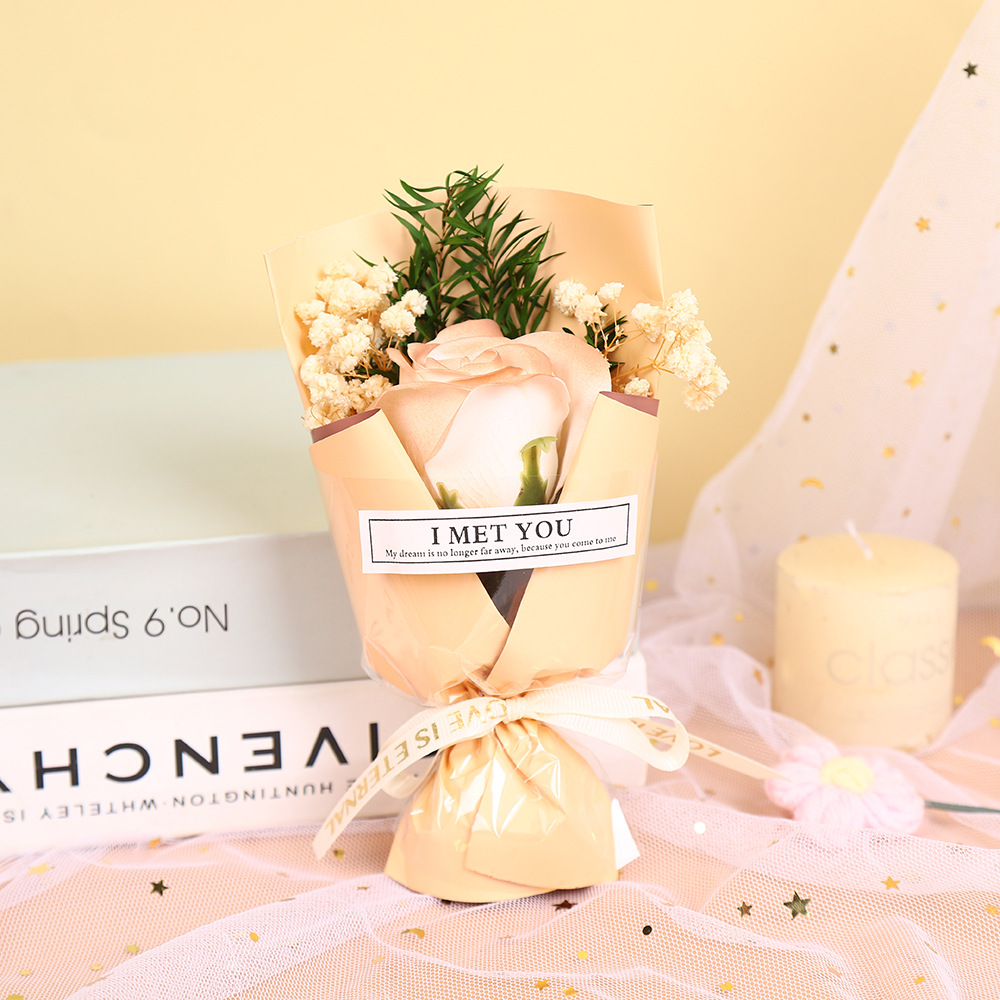 520 Día de San Valentín creativo estrella seca rosa flor de jabón mini ramo de flores exquisito regalo de acompañante al por mayor