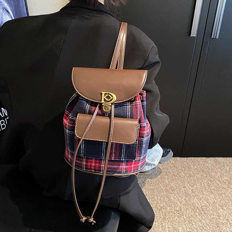 2023 New Woolen Maillard Retro Style Double Shoulder Small Package Women's Bag Single Shoulder Bag Cross Shoulder Handheld Contrast Color Bucket_voghion.com
