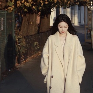 �p����q����Ů���L���Ӱ�ɫ������|�����p��������