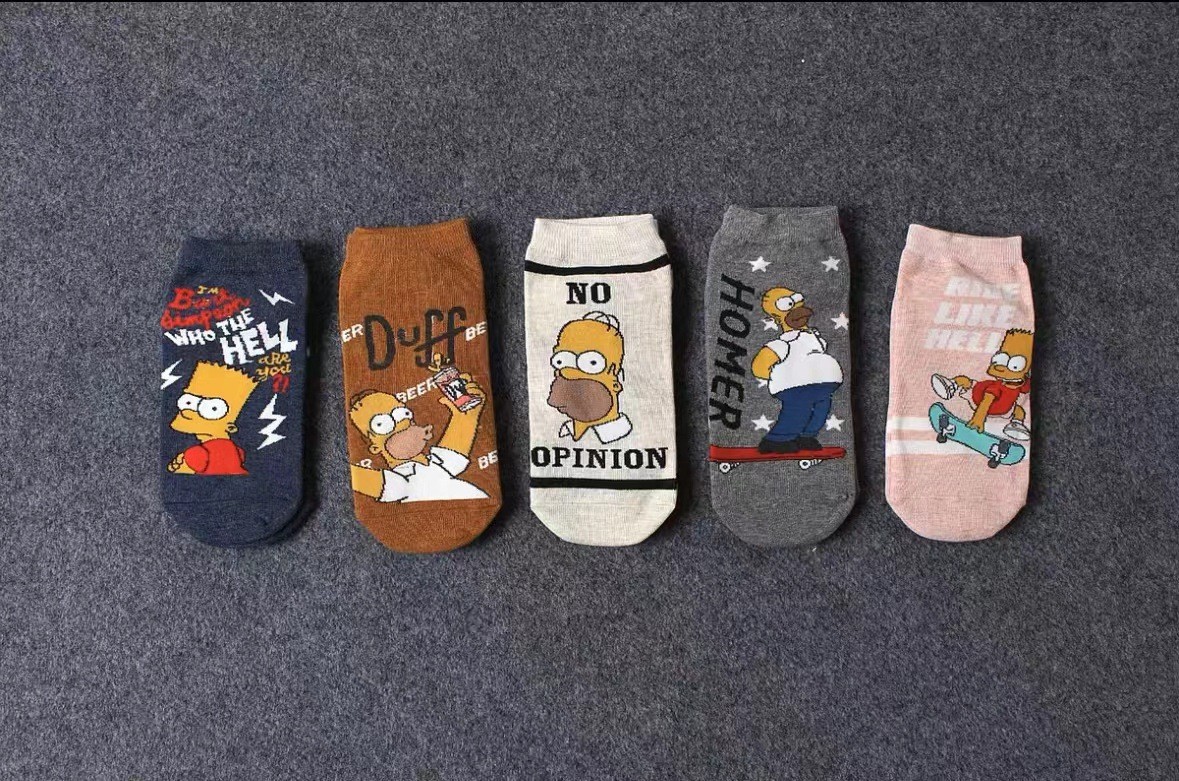 Calcetines de comercio exterior nuevos calcetines de dibujos animados lindos calcetines de mujer casuales coreanos calcetines cortos superficiales ventas directas