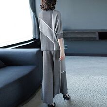 新款春秋时尚休闲冰丝针织套装女洋气宽松显瘦阔腿两件套