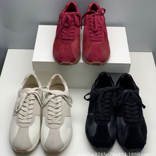 ���Q�߶ˣ�The~Row �����¿��Rëƴɫ��ӖЬ�ٴ��\�����eЬС��Ь