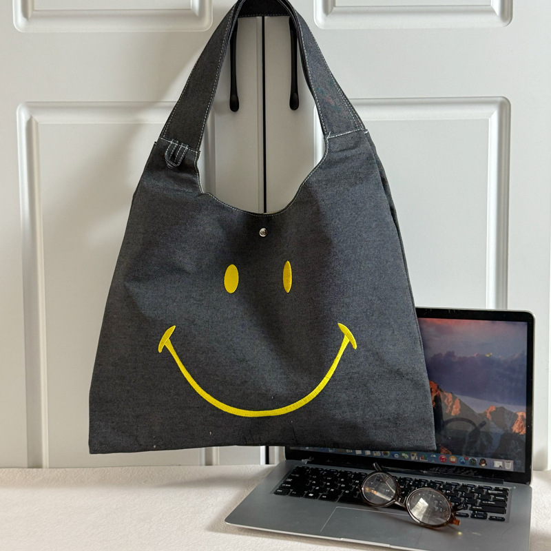 Versión coreana del popular bolso de hombro para niños y niñas, lindo y lindo bolso de mensajero para niños sonriente, estilo occidental, bolso para niños de gran capacidad