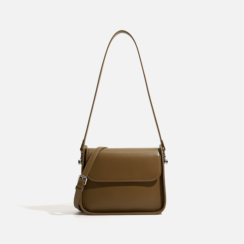 En verano de 2025, el nuevo paquete de tofu de alta calidad de nicho está de moda, con un solo hombro y una axila para viajar.