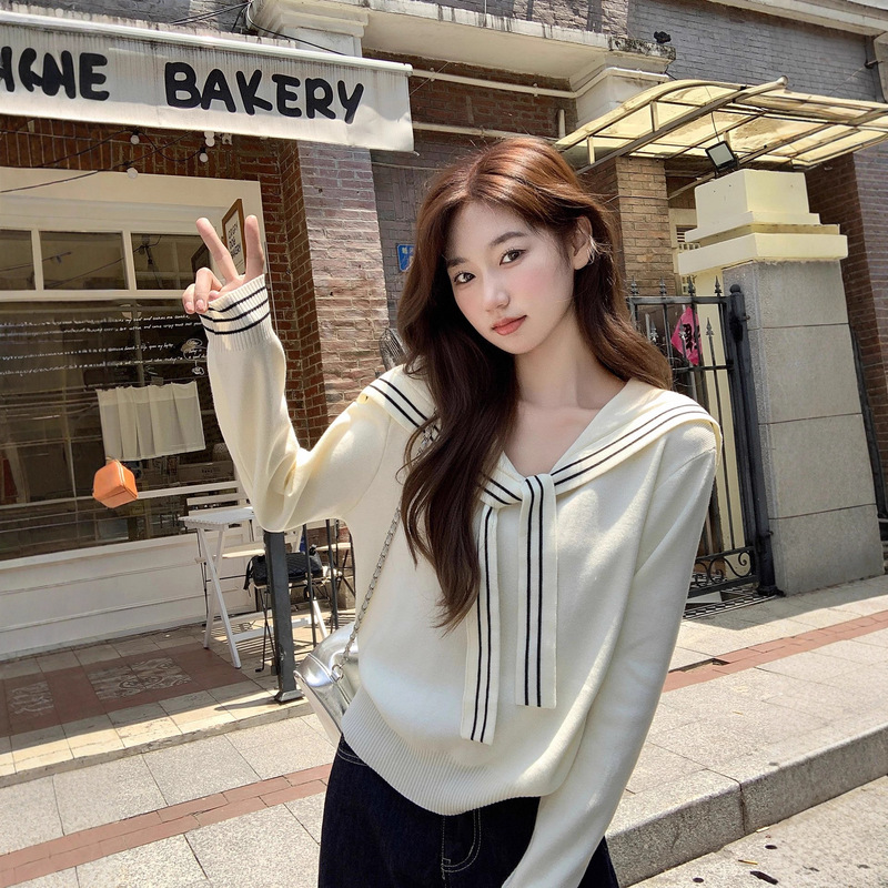 2026 Spring New Women's College Style Navy Collar Knit Sweater, Loose Fit, Versatile, Slimming Design, Soft and Stylish Sweater