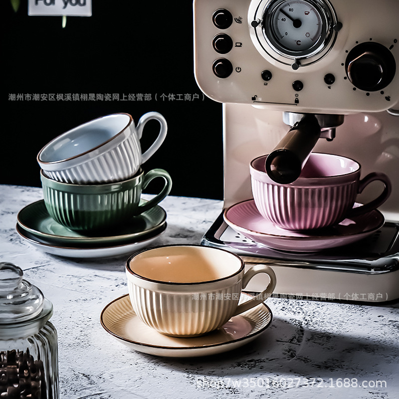 Juego de tazas y platillos de café retro, taza especial de café con leche, taza de agua, taza de cerámica, taza de oreja colgante, juego de té de la tarde