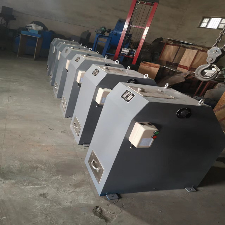 多晶硅移动破碎机    碳化钨鄂式破碎机