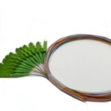 Одномодовый 12 цветов E2000/APC-G657A1-0,9 мм- 1.5m -LSHZ-свободная упаковка