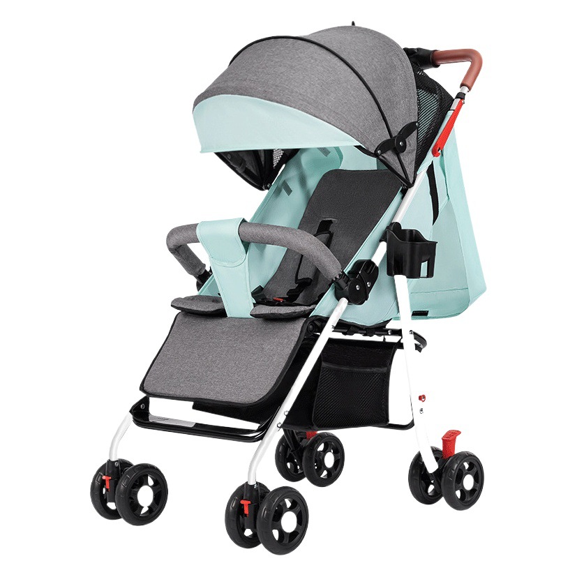 ベビーカーの車は軽くて折りたたみます。子供と子供の四輪の手押し車に乗ることができます。