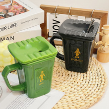 蹲便器垃圾桶马克杯带盖创意马桶陶瓷杯搞怪蹲厕杯子恶搞整蛊水杯