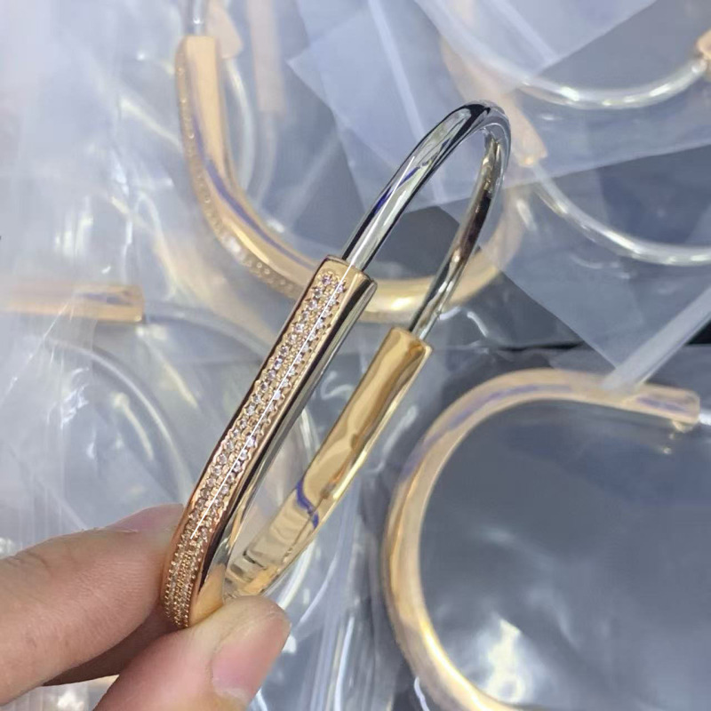 跨境欧美复古手镯高级感小众马蹄耳钉黄铜材质手链女工厂直销批发|undefined