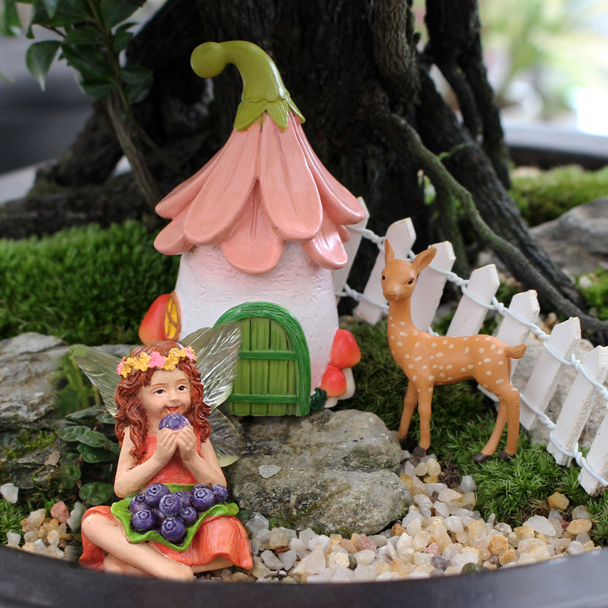 Creative outdoor garden courtyard decorations gardening decoration plug-in simulation animal fairy fairy decoration resin